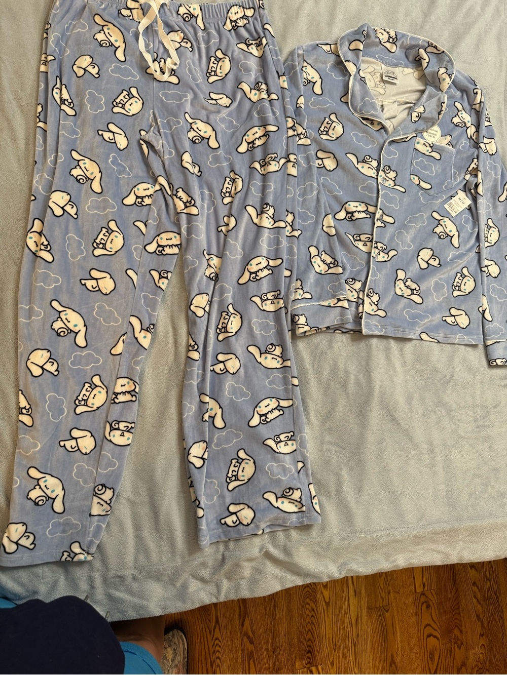 Sanrio Light Blue Cinnamoroll Button-Up Pajama Set